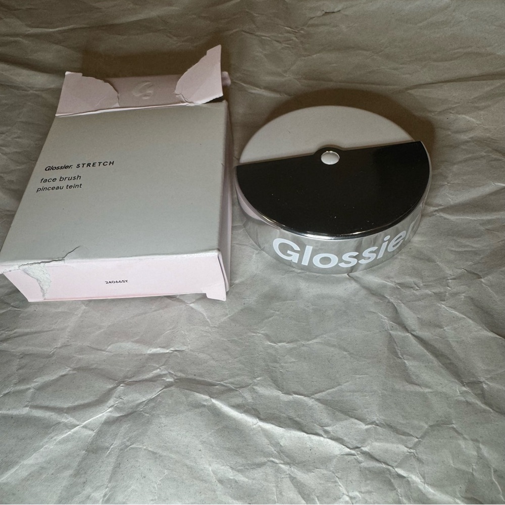 glossier stretch face brush